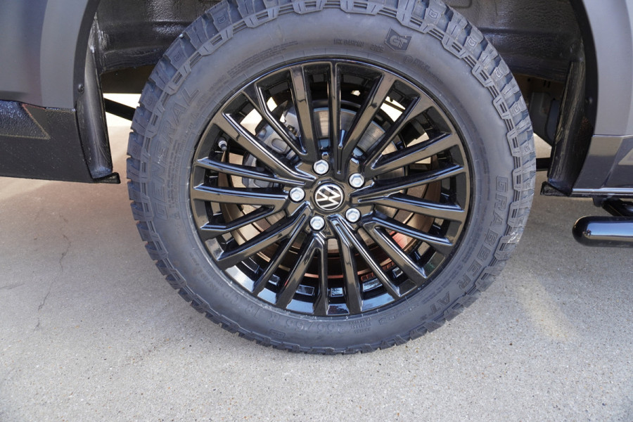 Volkswagen Crafter 30 2.0 TDI 140PK L3H3 Exclusive Automaat nr. V164 | Hero Edition | Airco | Cruise | Navi | trekhaak  | Camera