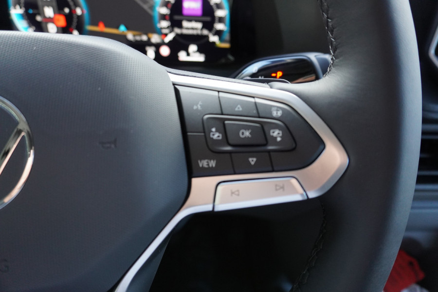 Volkswagen Crafter 30 2.0 TDI 140PK L3H3 Exclusive Automaat nr. V164 | Hero Edition | Airco | Cruise | Navi | trekhaak  | Camera