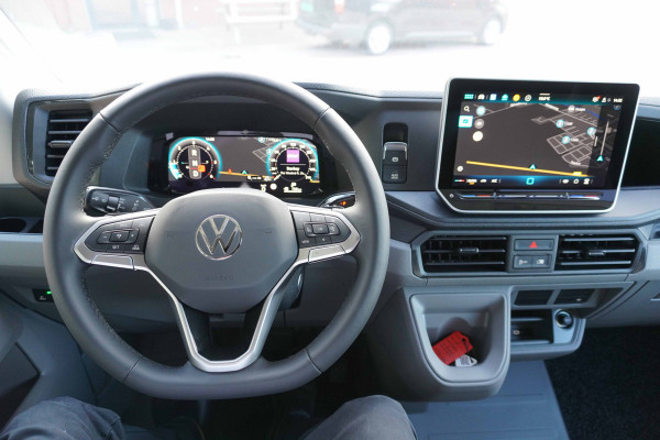 Volkswagen Crafter 30 2.0 TDI 140PK L3H3 Exclusive Automaat nr. V164 | Hero Edition | Airco | Cruise | Navi | trekhaak  | Camera