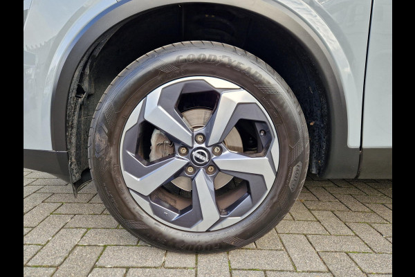 Nissan QASHQAI 1.3 MHEV N-Connecta /Nardogrijs /Winterpakket Nissan QASHQAI 1.3 MHEV N-Connecta /Nardogrijs /Winterpakket