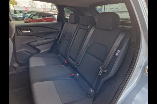Nissan QASHQAI 1.3 MHEV N-Connecta /Nardogrijs /Winterpakket Nissan QASHQAI 1.3 MHEV N-Connecta /Nardogrijs /Winterpakket
