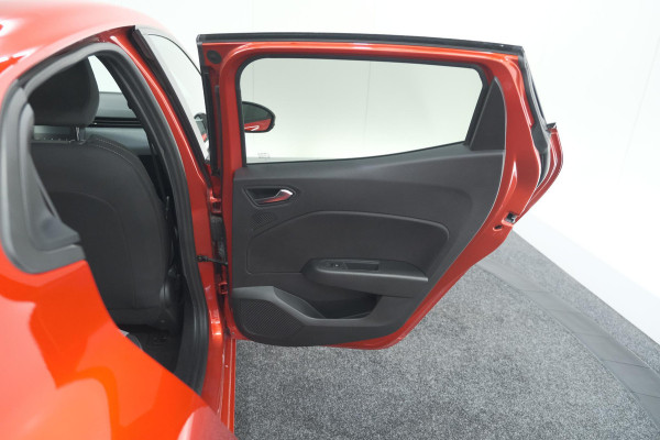 Renault Clio TCe 90 GPF evolution | Stoelverwarming | Parkeersensoren | Navigatie | Apple Carplay