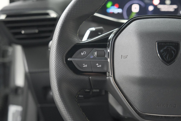 Peugeot 2008 PureTech 130 EAT8 GT | 360 Camera | Stoelmassage | Adaptieve Cruise Control | Dodehoekdetectie