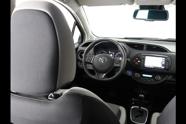 Toyota Yaris 1.5 HYBRID GOLD LIMITED EDITION.GARANTIE 8-2029 1e EIG.AFNEEMBARE TREKHAAK CLIMA. CRUISE. Toyota Yaris 1.5 HYBRID GOLD LIMITED EDITION.GARANTIE 8-2029 1e EIG.AFNEEMBARE TREKHAAK CLIMA. CRUISE.