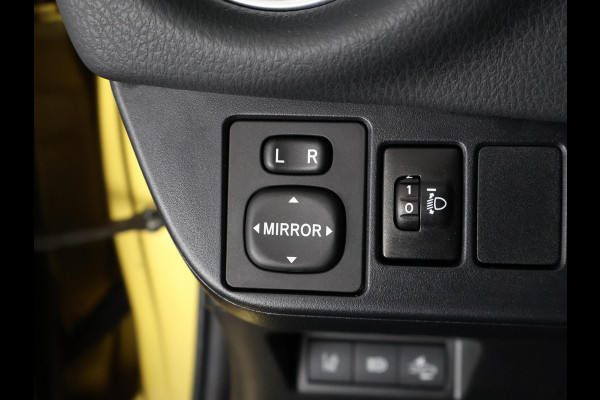 Toyota Yaris 1.5 HYBRID GOLD LIMITED EDITION.GARANTIE 8-2029 1e EIG.AFNEEMBARE TREKHAAK CLIMA. CRUISE. Toyota Yaris 1.5 HYBRID GOLD LIMITED EDITION.GARANTIE 8-2029 1e EIG.AFNEEMBARE TREKHAAK CLIMA. CRUISE.