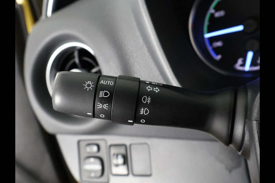 Toyota Yaris 1.5 HYBRID GOLD LIMITED EDITION.GARANTIE 8-2029 1e EIG.AFNEEMBARE TREKHAAK CLIMA. CRUISE. Toyota Yaris 1.5 HYBRID GOLD LIMITED EDITION.GARANTIE 8-2029 1e EIG.AFNEEMBARE TREKHAAK CLIMA. CRUISE.