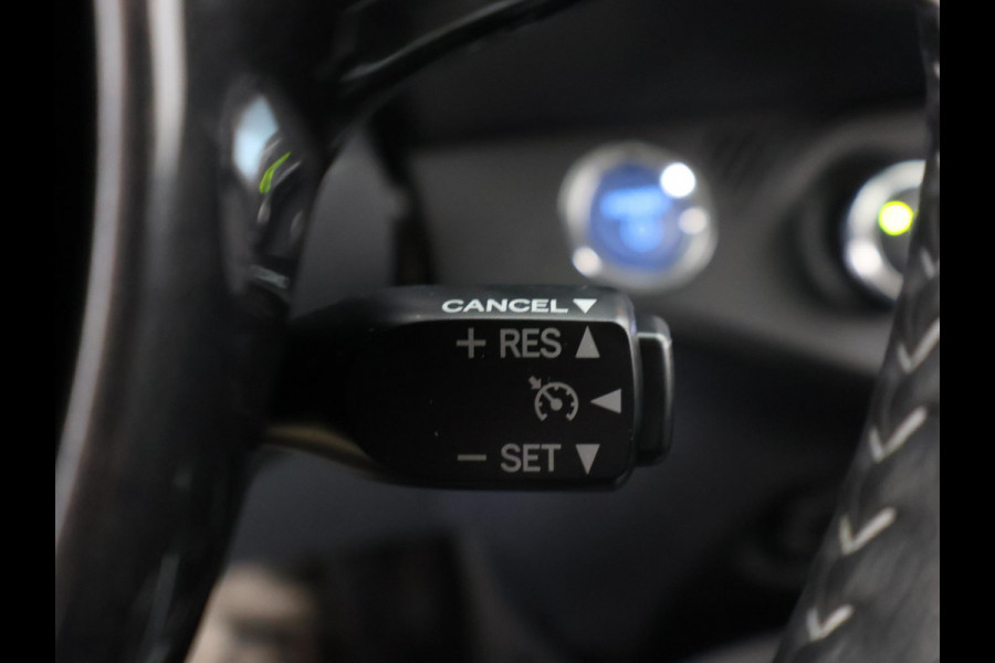 Toyota Yaris 1.5 HYBRID GOLD LIMITED EDITION.GARANTIE 8-2029 1e EIG.AFNEEMBARE TREKHAAK CLIMA. CRUISE. Toyota Yaris 1.5 HYBRID GOLD LIMITED EDITION.GARANTIE 8-2029 1e EIG.AFNEEMBARE TREKHAAK CLIMA. CRUISE.