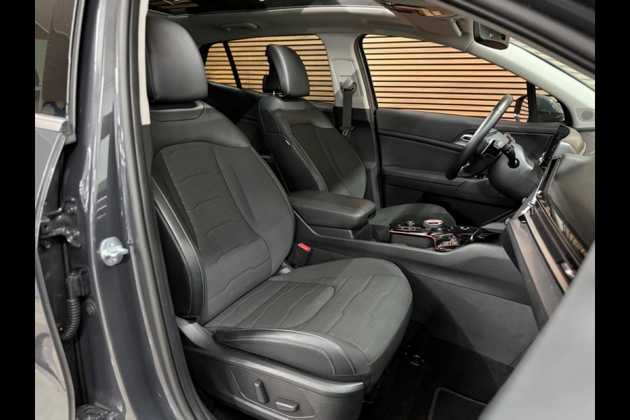 Kia Sportage 1.6 T-GDi MHEV DynamicLinePlus | Pano | LED | 360° Camera | Winterpakket Kia Sportage 1.6 T-GDi MHEV DynamicLinePlus | Pano | LED | 360° Camera | Winterpakket