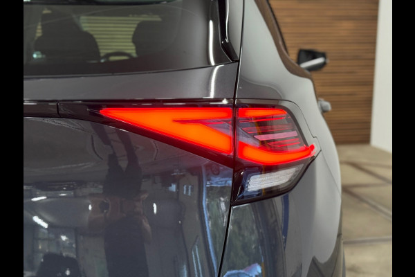 Kia Sportage 1.6 T-GDi MHEV DynamicLinePlus | Pano | LED | 360° Camera | Winterpakket Kia Sportage 1.6 T-GDi MHEV DynamicLinePlus | Pano | LED | 360° Camera | Winterpakket