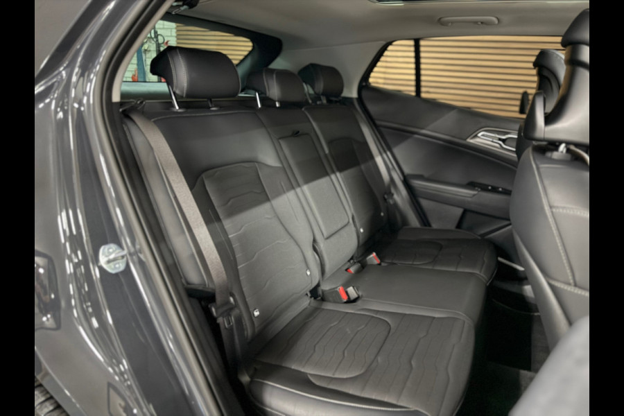 Kia Sportage 1.6 T-GDi MHEV DynamicLinePlus | Pano | LED | 360° Camera | Winterpakket Kia Sportage 1.6 T-GDi MHEV DynamicLinePlus | Pano | LED | 360° Camera | Winterpakket