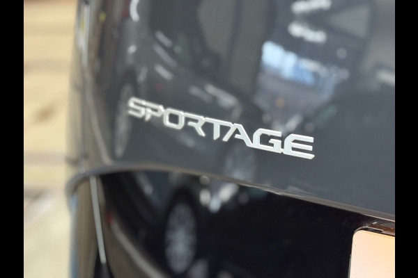 Kia Sportage 1.6 T-GDi MHEV DynamicLinePlus | Pano | LED | 360° Camera | Winterpakket Kia Sportage 1.6 T-GDi MHEV DynamicLinePlus | Pano | LED | 360° Camera | Winterpakket