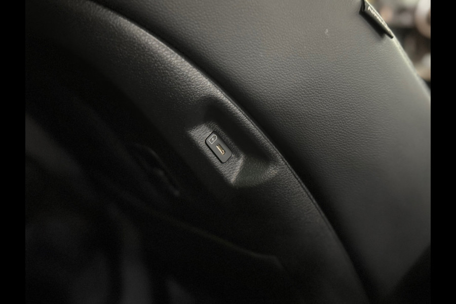 Kia Sportage 1.6 T-GDi MHEV DynamicLinePlus | Pano | LED | 360° Camera | Winterpakket Kia Sportage 1.6 T-GDi MHEV DynamicLinePlus | Pano | LED | 360° Camera | Winterpakket