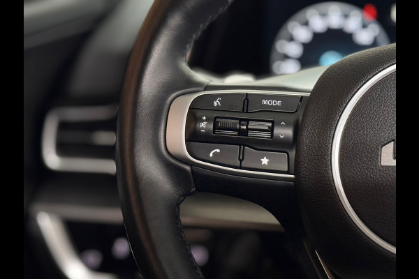 Kia Sportage 1.6 T-GDi MHEV DynamicLinePlus | Pano | LED | 360° Camera | Winterpakket Kia Sportage 1.6 T-GDi MHEV DynamicLinePlus | Pano | LED | 360° Camera | Winterpakket