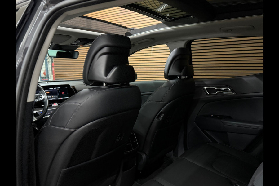 Kia Sportage 1.6 T-GDi MHEV DynamicLinePlus | Pano | LED | 360° Camera | Winterpakket Kia Sportage 1.6 T-GDi MHEV DynamicLinePlus | Pano | LED | 360° Camera | Winterpakket