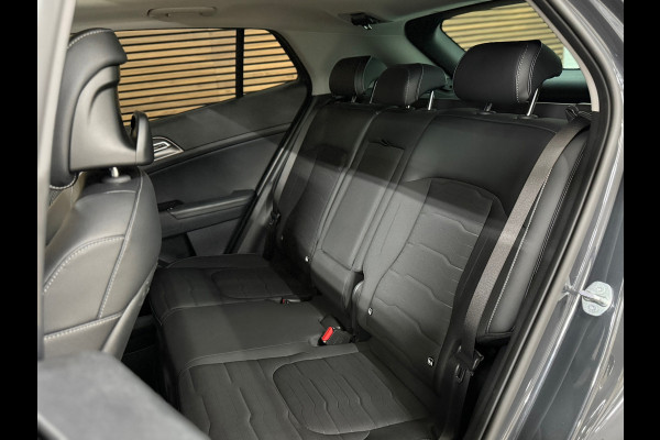 Kia Sportage 1.6 T-GDi MHEV DynamicLinePlus | Pano | LED | 360° Camera | Winterpakket Kia Sportage 1.6 T-GDi MHEV DynamicLinePlus | Pano | LED | 360° Camera | Winterpakket