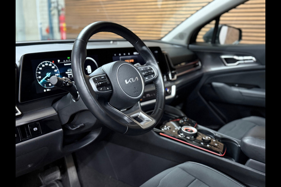 Kia Sportage 1.6 T-GDi MHEV DynamicLinePlus | Pano | LED | 360° Camera | Winterpakket Kia Sportage 1.6 T-GDi MHEV DynamicLinePlus | Pano | LED | 360° Camera | Winterpakket