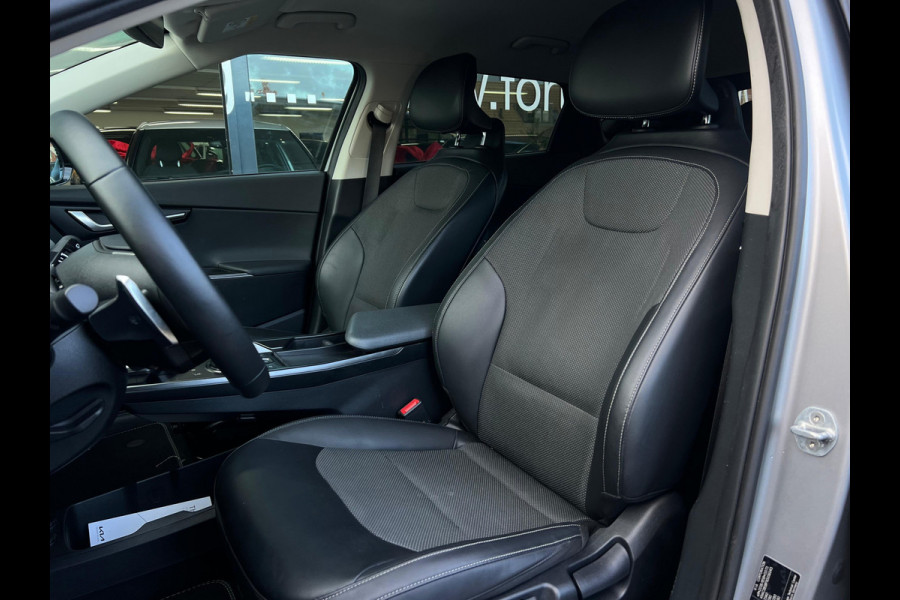 Kia Ev6 58 kWh NL-AUTO | NAVI | 1/2 LEDER Kia Ev6 58 kWh NL-AUTO | NAVI | 1/2 LEDER