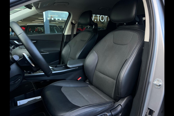 Kia Ev6 58 kWh NL-AUTO | NAVI | 1/2 LEDER Kia Ev6 58 kWh NL-AUTO | NAVI | 1/2 LEDER