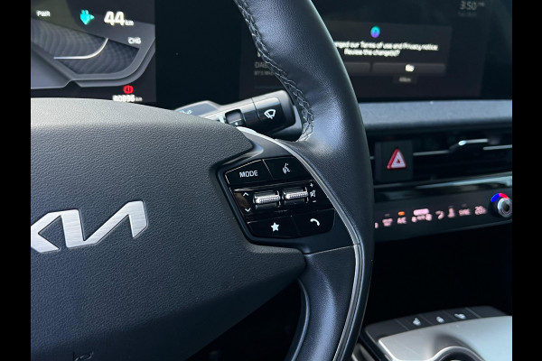 Kia Ev6 58 kWh NL-AUTO | NAVI | 1/2 LEDER Kia Ev6 58 kWh NL-AUTO | NAVI | 1/2 LEDER