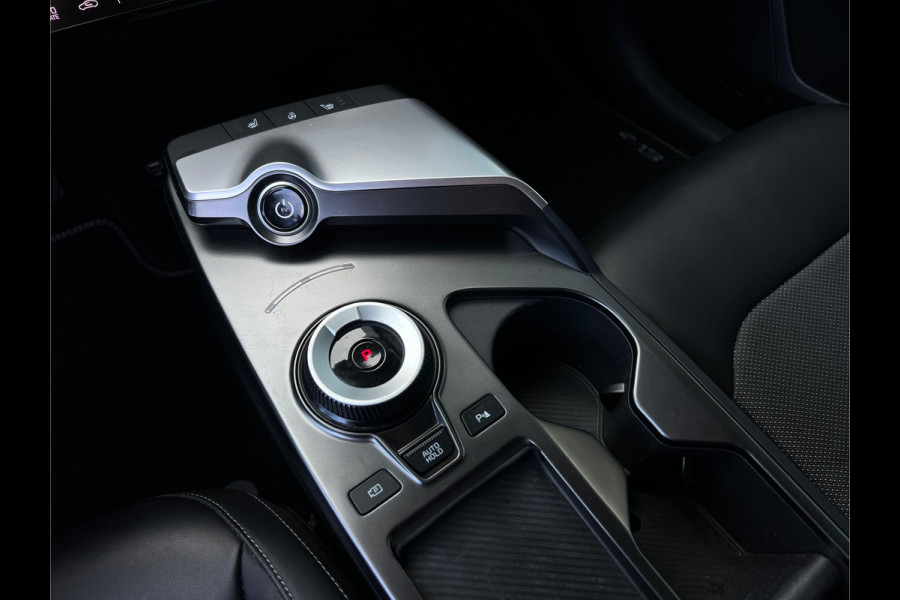 Kia Ev6 58 kWh NL-AUTO | NAVI | 1/2 LEDER Kia Ev6 58 kWh NL-AUTO | NAVI | 1/2 LEDER