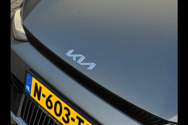 Kia Ev6 58 kWh NL-AUTO | NAVI | 1/2 LEDER Kia Ev6 58 kWh NL-AUTO | NAVI | 1/2 LEDER