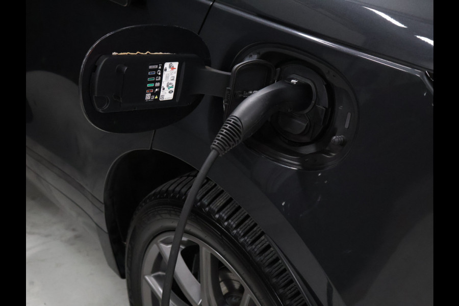 Land Rover Range Rover Velar 2.0 P400e R-Dynamic HSE *WEEKAANBIEDING* [SCHUIFKANTELDAK, STOELMASSAGE, TREKHAAK AFNEEMBAAR, MEMORY SEATS, APPLE CARPLAY, ANDROID, MERIDIAN SOUND, OFFROAD MODE, 360 CAMERA, VOL LEDER, ADAPTIVE CRUISE, STOELVERWARMI