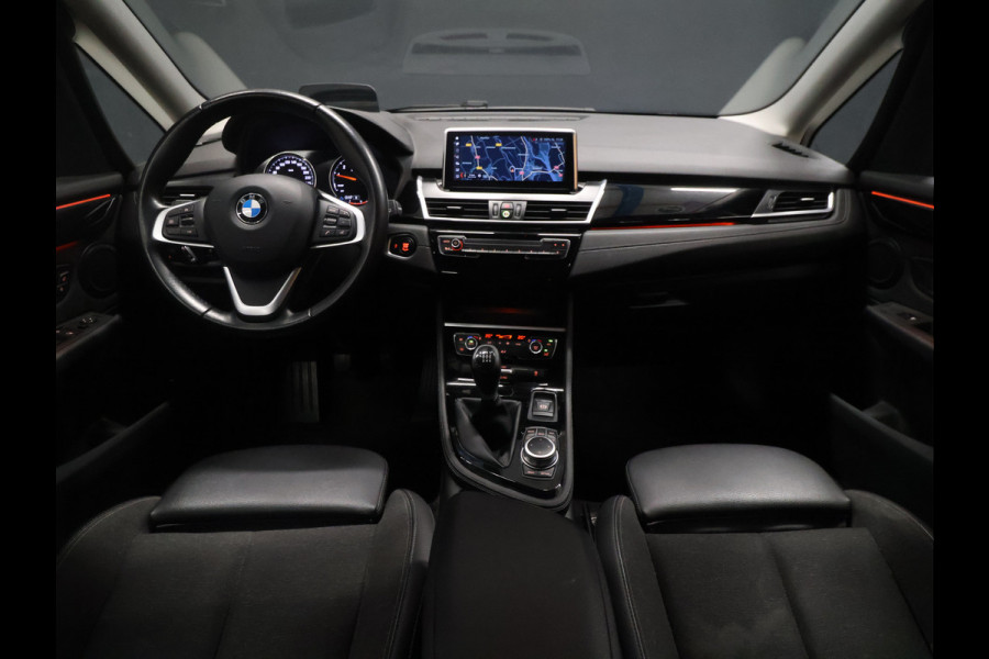 BMW 2 Serie Gran Tourer 218i 7p. Executive Edition [7-ZITS, TREKHAAK AFNEEMBAAR, HEAD-UP, PDC ACHTER, LEDVERLICHTING, BLUETOOTH, ELEKTRISCHE ACHTERKLEP, 6-BAK, CRUISE, CLIMATE, NIEUWSTAAT]