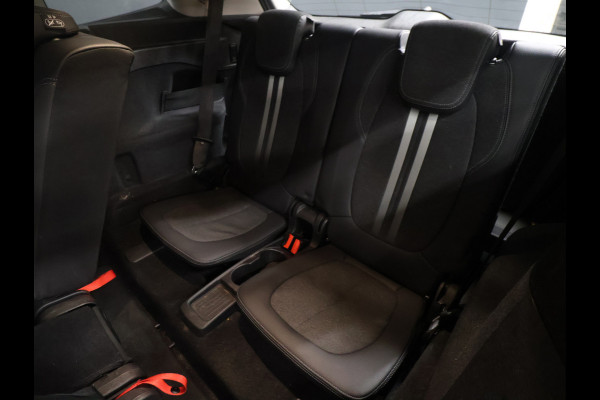 BMW 2 Serie Gran Tourer 218i 7p. Executive Edition [7-ZITS, TREKHAAK AFNEEMBAAR, HEAD-UP, PDC ACHTER, LEDVERLICHTING, BLUETOOTH, ELEKTRISCHE ACHTERKLEP, 6-BAK, CRUISE, CLIMATE, NIEUWSTAAT]