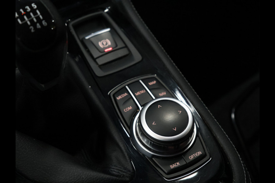 BMW 2 Serie Gran Tourer 218i 7p. Executive Edition [7-ZITS, TREKHAAK AFNEEMBAAR, HEAD-UP, PDC ACHTER, LEDVERLICHTING, BLUETOOTH, ELEKTRISCHE ACHTERKLEP, 6-BAK, CRUISE, CLIMATE, NIEUWSTAAT]