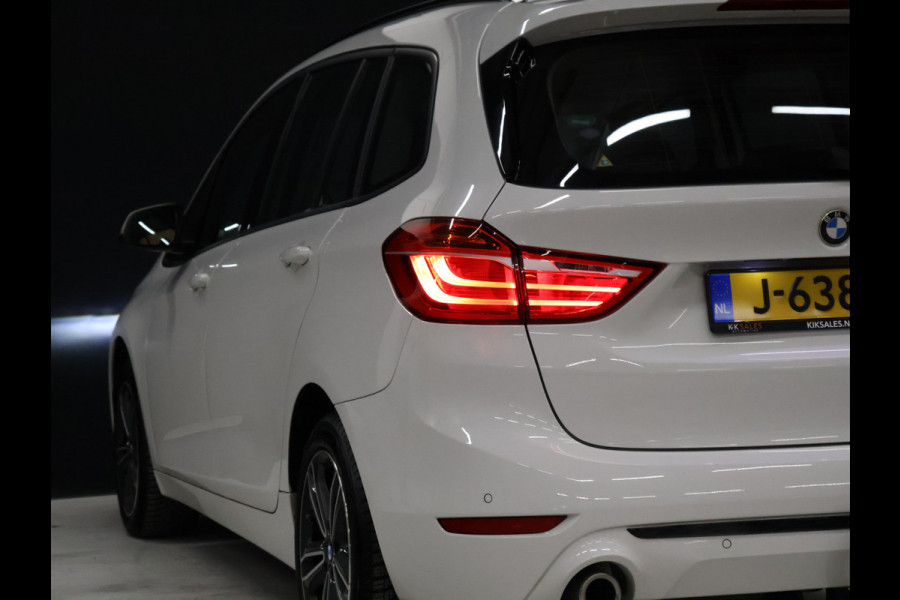 BMW 2 Serie Gran Tourer 218i 7p. Executive Edition [7-ZITS, TREKHAAK AFNEEMBAAR, HEAD-UP, PDC ACHTER, LEDVERLICHTING, BLUETOOTH, ELEKTRISCHE ACHTERKLEP, 6-BAK, CRUISE, CLIMATE, NIEUWSTAAT]