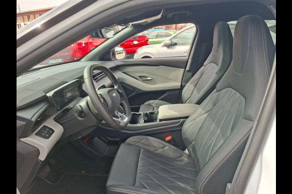 Ford Explorer Premium Extended Range RWD 77 kWh 286pk | Driver Assistance Pack | Panoramadak | 21 inch Licht metalen Velgen Ford Explorer Premium Extended Range RWD 77 kWh 286pk | Driver Assistance Pack | Panoramadak | 21 inch Licht metalen Velgen