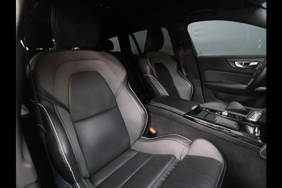 Volvo V60 2.0 T6 Recharge AWD R-Design [MEMORY SEATS, APPLE CARPLAY, ANDROID, CAMERA, ADAPTIVE CRUISE, VOL LEDER, CLIMATE, NIEUWSTAAT]