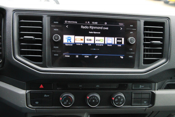 Volkswagen Crafter 35 2.0 TDI L4 / Bakwagen / Lage instap / Meubelbak / Luxe Volkswagen Crafter 35 2.0 TDI L4 / Bakwagen / Lage instap / Meubelbak / Luxe