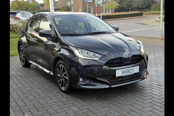 Toyota Yaris 1.5 Hybrid Dynamic Plus | Stoelverwarming, 16 inch, LED, Apple CarPlay/Android Auto, Parkeercamera, Keyless