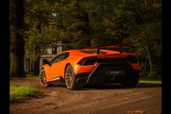 Lamborghini Huracan 5.2 V10 Performante | Arancio Antaeus | Carbon Bucket Seats | Lift | Camera Lamborghini Huracan 5.2 V10 Performante | Arancio Antaeus | Carbon Bucket Seats | Lift | Camera