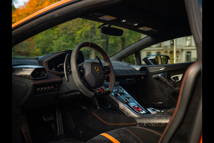 Lamborghini Huracan 5.2 V10 Performante | Arancio Antaeus | Carbon Bucket Seats | Lift | Camera Lamborghini Huracan 5.2 V10 Performante | Arancio Antaeus | Carbon Bucket Seats | Lift | Camera