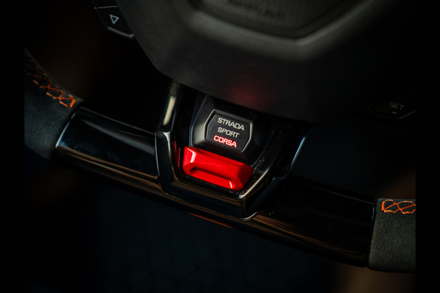 Lamborghini Huracan 5.2 V10 Performante | Arancio Antaeus | Carbon Bucket Seats | Lift | Camera Lamborghini Huracan 5.2 V10 Performante | Arancio Antaeus | Carbon Bucket Seats | Lift | Camera