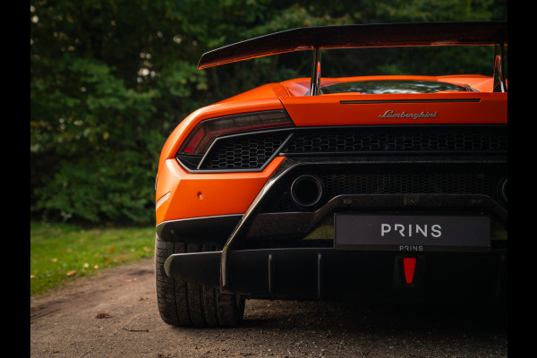 Lamborghini Huracan 5.2 V10 Performante | Arancio Antaeus | Carbon Bucket Seats | Lift | Camera Lamborghini Huracan 5.2 V10 Performante | Arancio Antaeus | Carbon Bucket Seats | Lift | Camera