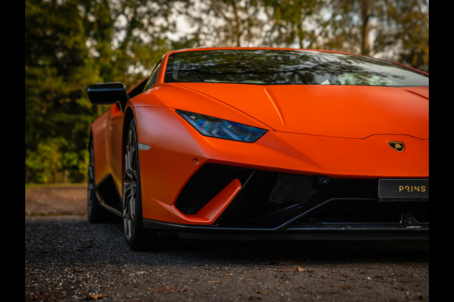 Lamborghini Huracan 5.2 V10 Performante | Arancio Antaeus | Carbon Bucket Seats | Lift | Camera Lamborghini Huracan 5.2 V10 Performante | Arancio Antaeus | Carbon Bucket Seats | Lift | Camera