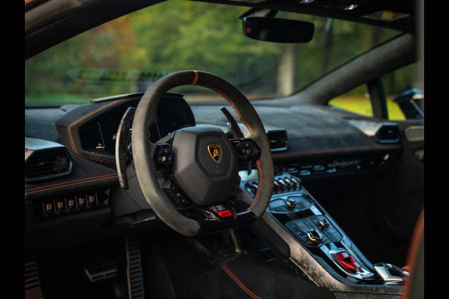 Lamborghini Huracan 5.2 V10 Performante | Arancio Antaeus | Carbon Bucket Seats | Lift | Camera Lamborghini Huracan 5.2 V10 Performante | Arancio Antaeus | Carbon Bucket Seats | Lift | Camera