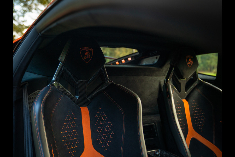 Lamborghini Huracan 5.2 V10 Performante | Arancio Antaeus | Carbon Bucket Seats | Lift | Camera Lamborghini Huracan 5.2 V10 Performante | Arancio Antaeus | Carbon Bucket Seats | Lift | Camera