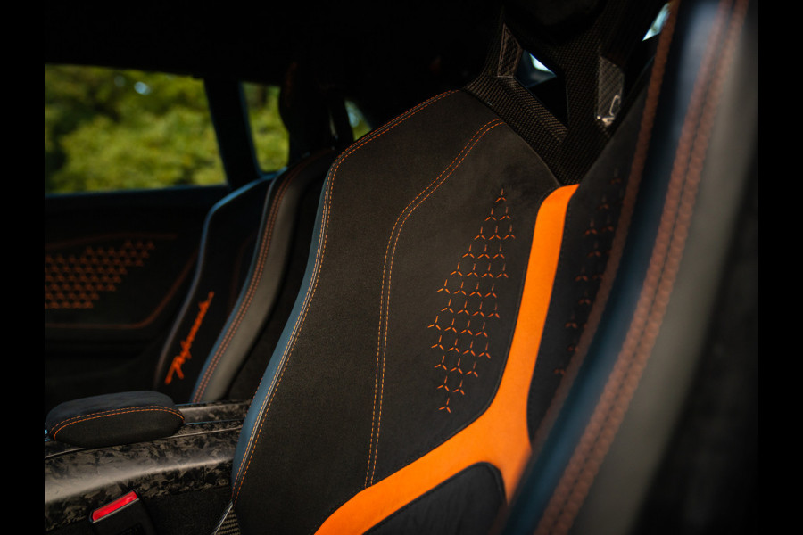 Lamborghini Huracan 5.2 V10 Performante | Arancio Antaeus | Carbon Bucket Seats | Lift | Camera Lamborghini Huracan 5.2 V10 Performante | Arancio Antaeus | Carbon Bucket Seats | Lift | Camera