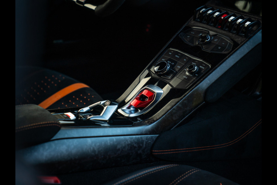 Lamborghini Huracan 5.2 V10 Performante | Arancio Antaeus | Carbon Bucket Seats | Lift | Camera Lamborghini Huracan 5.2 V10 Performante | Arancio Antaeus | Carbon Bucket Seats | Lift | Camera