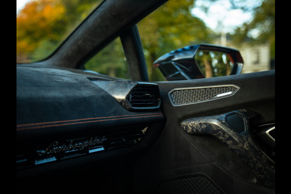 Lamborghini Huracan 5.2 V10 Performante | Arancio Antaeus | Carbon Bucket Seats | Lift | Camera Lamborghini Huracan 5.2 V10 Performante | Arancio Antaeus | Carbon Bucket Seats | Lift | Camera
