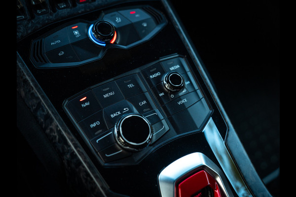 Lamborghini Huracan 5.2 V10 Performante | Arancio Antaeus | Carbon Bucket Seats | Lift | Camera Lamborghini Huracan 5.2 V10 Performante | Arancio Antaeus | Carbon Bucket Seats | Lift | Camera