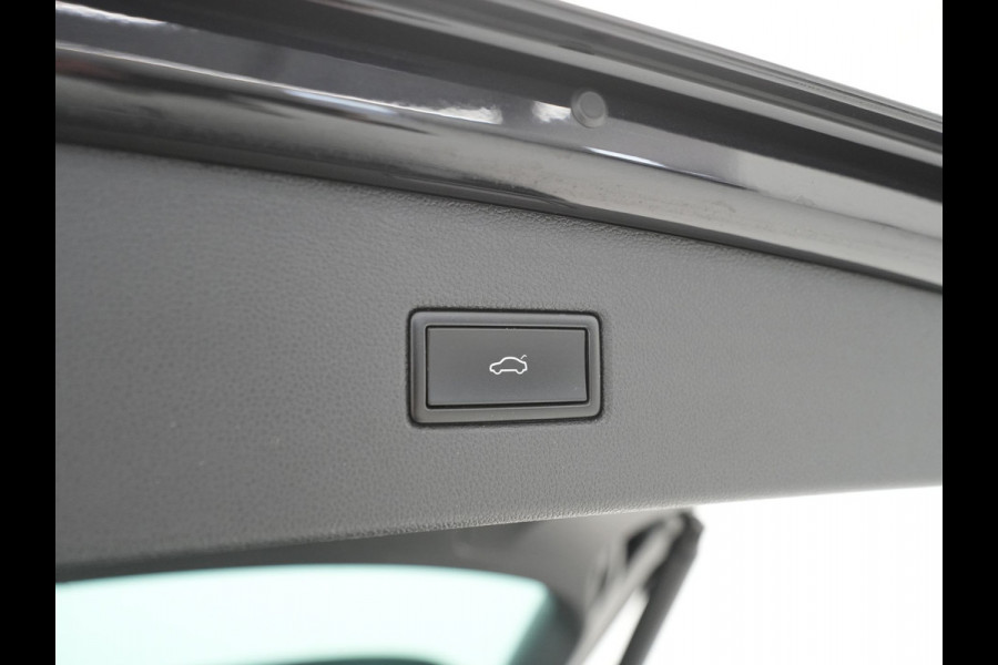 Volkswagen Tiguan 1.5 TSI ACT 150pk DSG Highline R-Line Panorama Camera Trekhaak Keyless Carplay 173