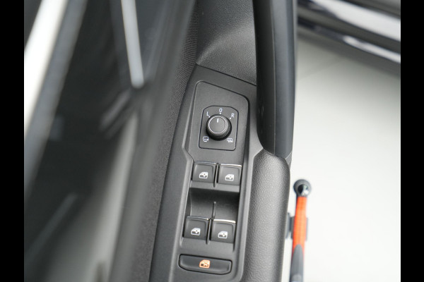 Volkswagen Tiguan 1.5 TSI ACT 150pk DSG Highline R-Line Panorama Camera Trekhaak Keyless Carplay 173