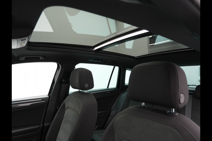 Volkswagen Tiguan 1.5 TSI ACT 150pk DSG Highline R-Line Panorama Camera Trekhaak Keyless Carplay 173