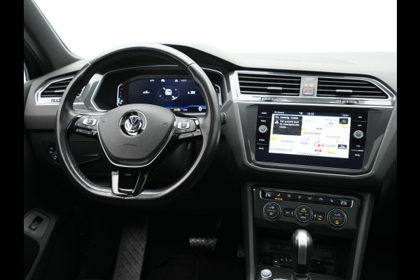 Volkswagen Tiguan 1.5 TSI ACT 150pk DSG Highline R-Line Panorama Camera Trekhaak Keyless Carplay 173
