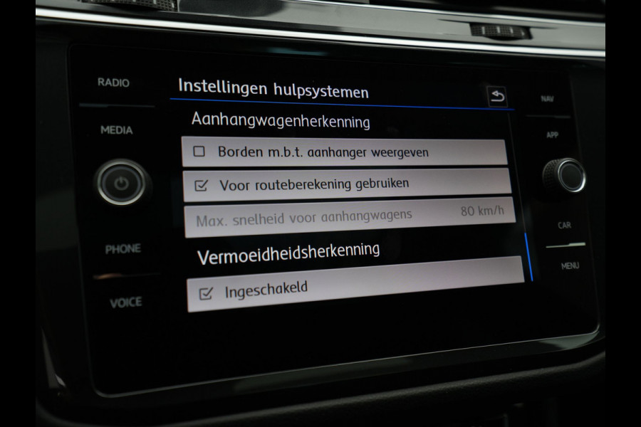 Volkswagen Tiguan 1.5 TSI ACT 150pk DSG Highline R-Line Panorama Camera Trekhaak Keyless Carplay 173